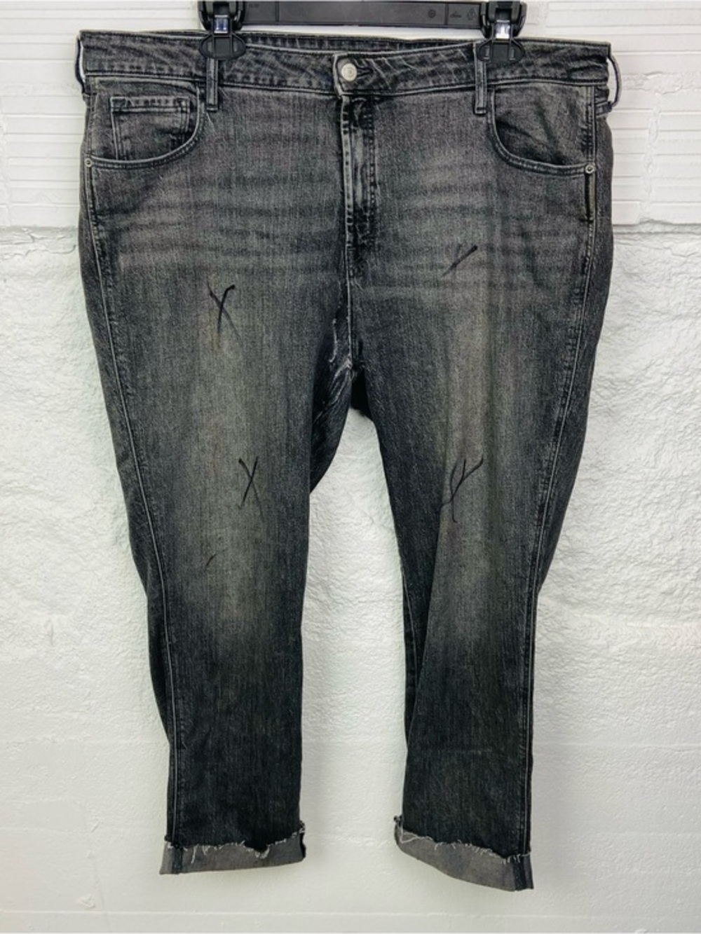 Old Navy high-rise vintage slim secret, smooth pockets, distressed cropped SZ 18